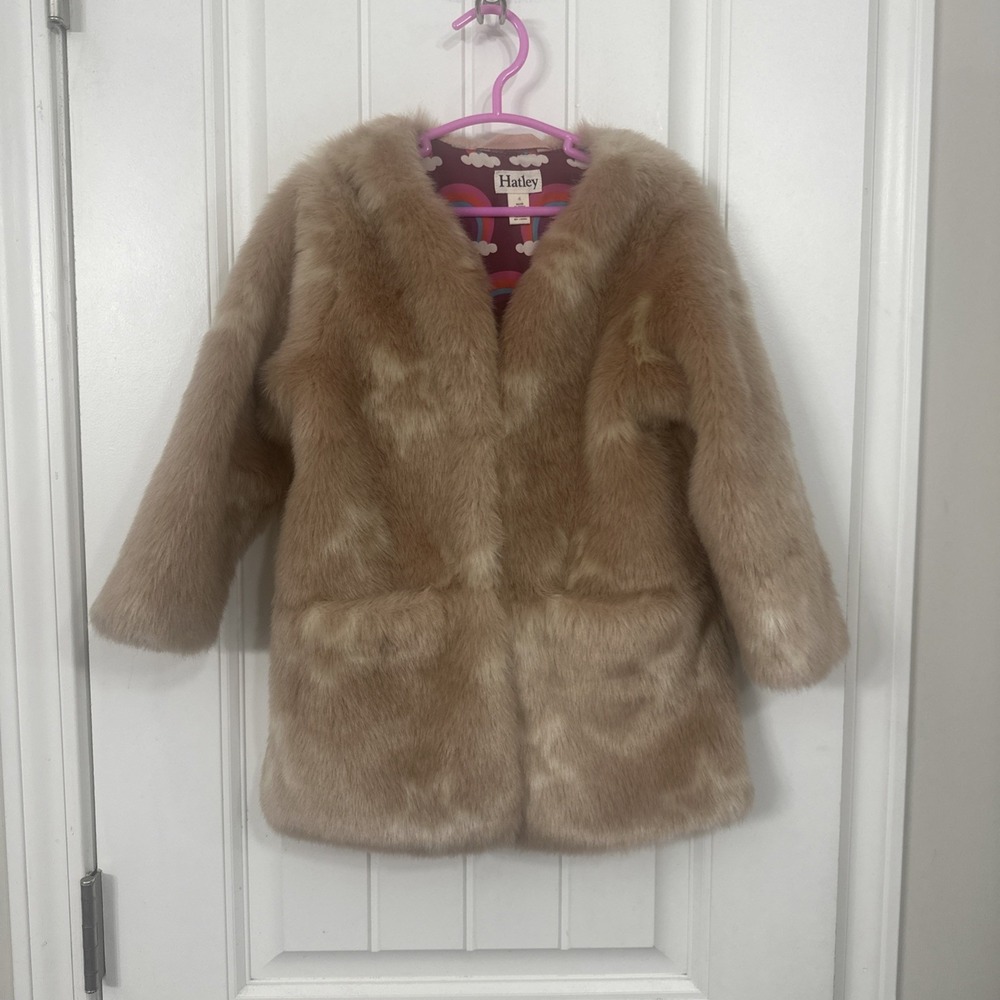 Hatley Faux Fur Star Coat with Rainbow Lining Kids Size 4